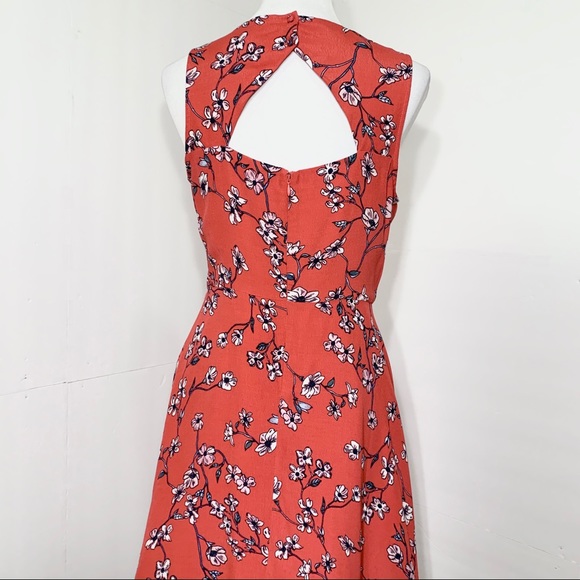 SOLD-Cupcakes and Cashmere Floral Cutout Dress - Picture 5 of 11